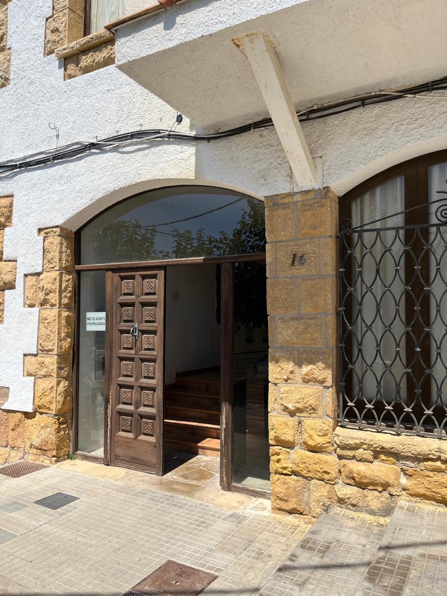 Apartment De La Madrona 1st Floor Easy Street Parking